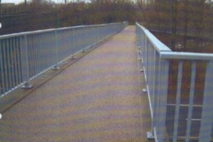 Pisos Antiderrapantes e de Alta Fricção