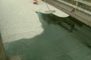 Pisos Antiderrapantes e de Alta Fricção